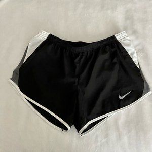 NWT Women’s Nike DriFit Running Athletic Shorts  Size Medium